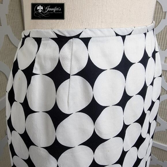 Kasper Petite Women's Black & White Circle Pattern Pencil Skirt Size 10P - Picture 2 of 10